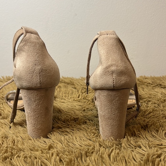 Rhinestone nude catwalk heels - Picture 4 of 7